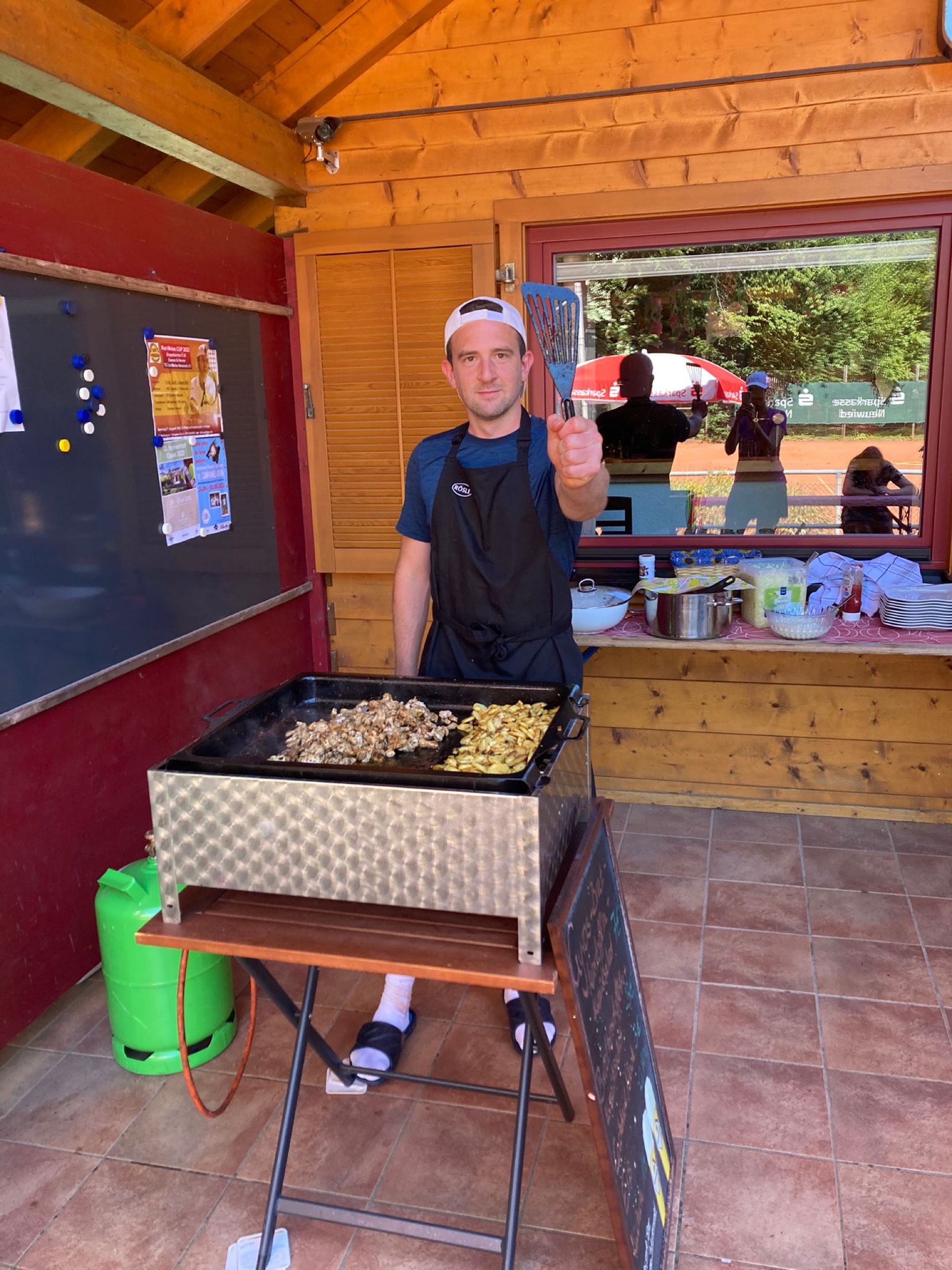 Grillbuffet bei einem Event des TC Steimel